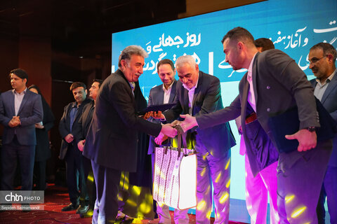 برپایی آیین نکوداشت روز جهانی جهانگردی و هفته ملی گردشگری در هتل پارس اهواز