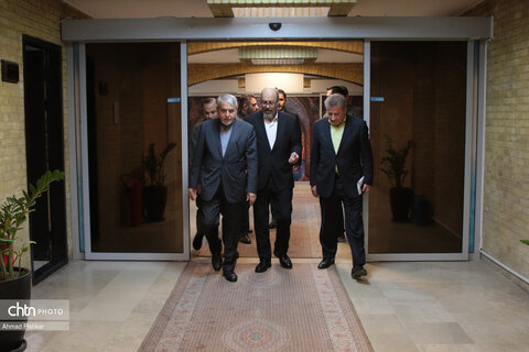 امضای تفاهم‌نامه میان وزارت میراث‌فرهنگی و بانک سینا برای توسعه گردشگری، احیای بناهای تاریخی و رونق صنایع‌دستی