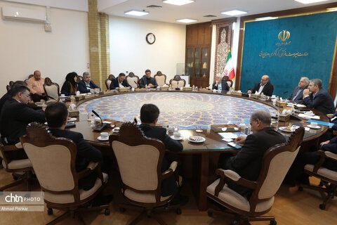 امضای تفاهم‌نامه میان وزارت میراث‌فرهنگی و بانک سینا برای توسعه گردشگری، احیای بناهای تاریخی و رونق صنایع‌دستی