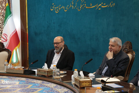 امضای تفاهم‌نامه میان وزارت میراث‌فرهنگی و بانک سینا برای توسعه گردشگری، احیای بناهای تاریخی و رونق صنایع‌دستی