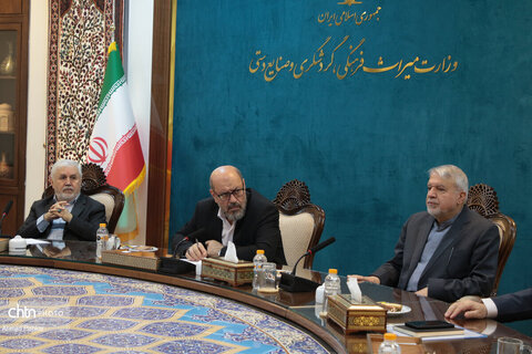 امضای تفاهم‌نامه میان وزارت میراث‌فرهنگی و بانک سینا برای توسعه گردشگری، احیای بناهای تاریخی و رونق صنایع‌دستی