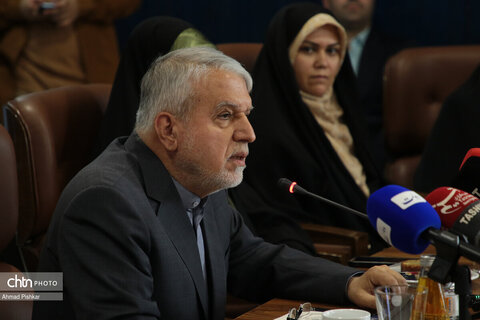 دیدار صمیمانه وزیر میراث‌فرهنگی با بانوان فعال در حوزه گردشگری