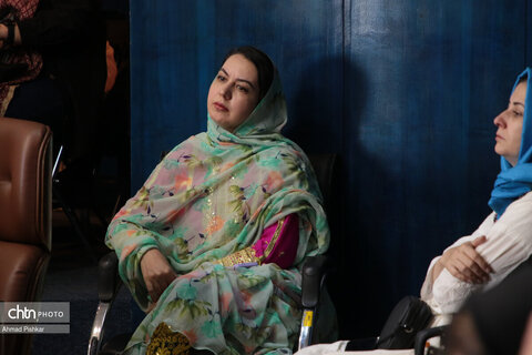 دیدار صمیمانه وزیر میراث‌فرهنگی با بانوان فعال در حوزه گردشگری