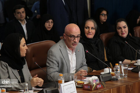 دیدار صمیمانه وزیر میراث‌فرهنگی با بانوان فعال در حوزه گردشگری