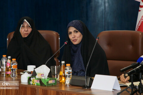 دیدار صمیمانه وزیر میراث‌فرهنگی با بانوان فعال در حوزه گردشگری