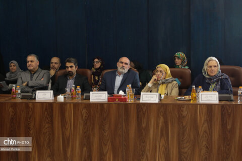 دیدار صمیمانه وزیر میراث‌فرهنگی با بانوان فعال در حوزه گردشگری