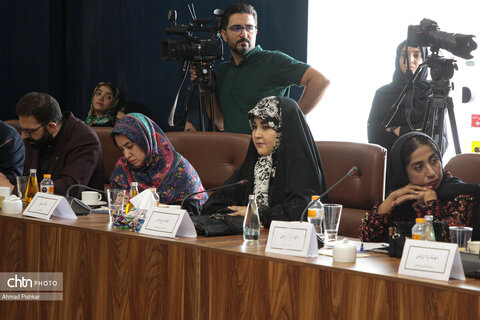 دیدار صمیمانه وزیر میراث‌فرهنگی با بانوان فعال در حوزه گردشگری