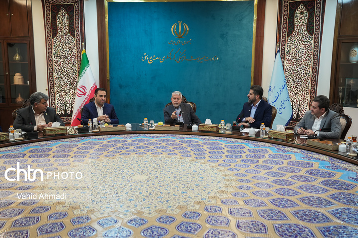 نشست با اعضای کمیسیون گردشگری اتاق بازرگانی ایران