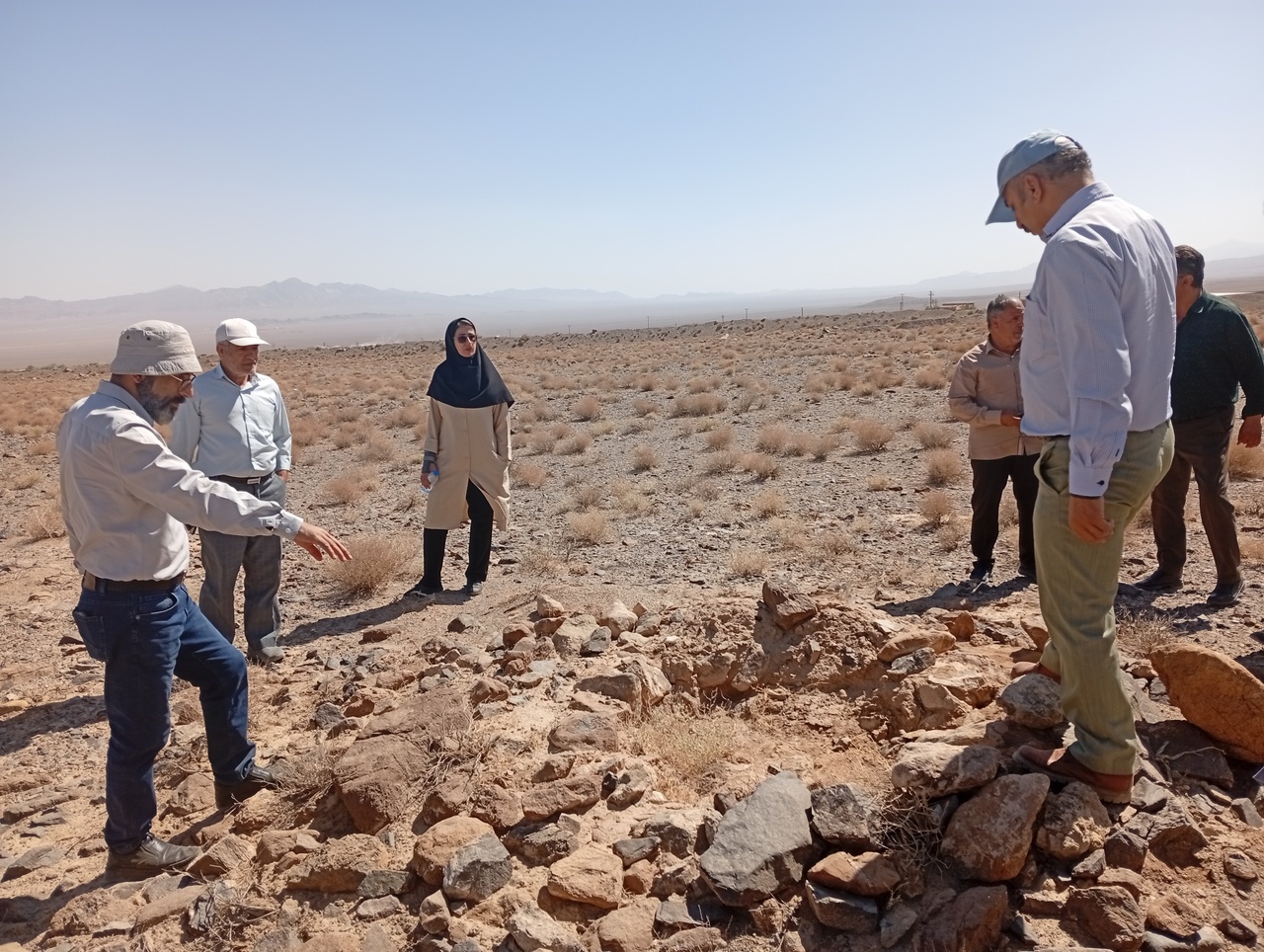 تپیدن قلب پژوهش و باستان‌شناسی بهاباد از دامن یک گورستان تاریخی