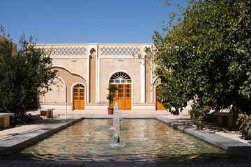 پروانه بهره‌برداری دومین اقامتگاه سنتی دامغان صادر شد