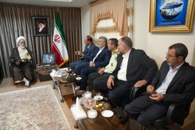 دیدار مدیرکل و کارشناسان گردشگری با امام جمعه کرمانشاه