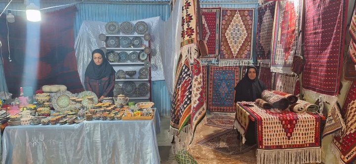 حضور پررنگ هنرمندان صنایع دستی در نمایشگاه دفاع مقدس کرمانشاه