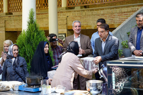 جشنواره غذای سالمندان همدان؛ سفره‌ای از خاطره، سلامت و فرهنگ