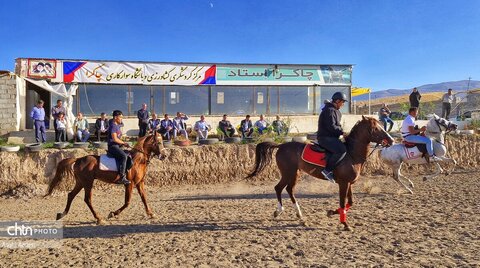 بازدید فرماندار شهرستان اهر و معاون گردشگری اداره کل میراث فرهنگی آذربایجان شرقی از مجتمع سوارکاری چاکرا
