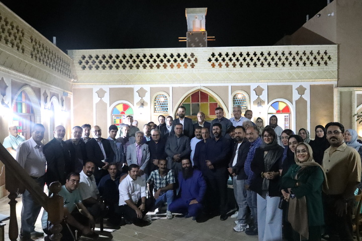 نشست صمیمی انجمن حرفه‌ای اقامتگاه‌های بوم‌گردی و سنتی استان سمنان برگزار شد