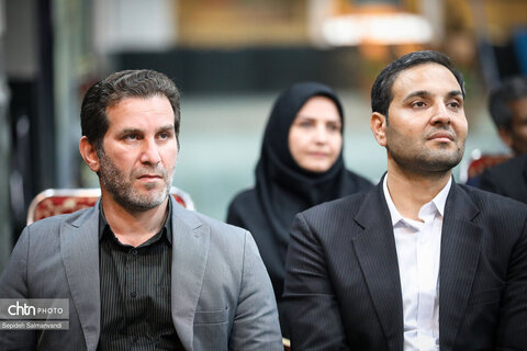 رونمایی از ۱۲ لوح ثبتی اسناد دفاع‌مقدس در خوزستان