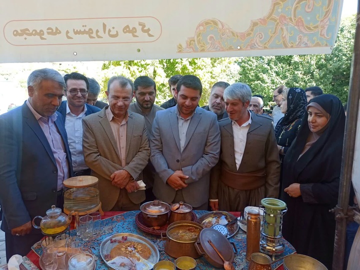 جشنواره استانی غذاهای سنتی در قروه برگزار شد