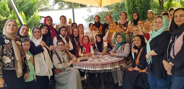 بازدید معاون صنایع‌دستی کشور از نمایشگاه «جلیقه ایرانی» در سعدآباد