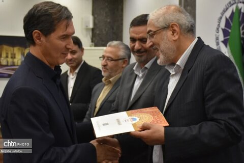 تقدیر از فعالان حوزه  گردشگری استان زنجان