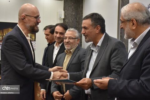 تجلیل از پیشکسوتان و فعالان گردشگری استان زنجان