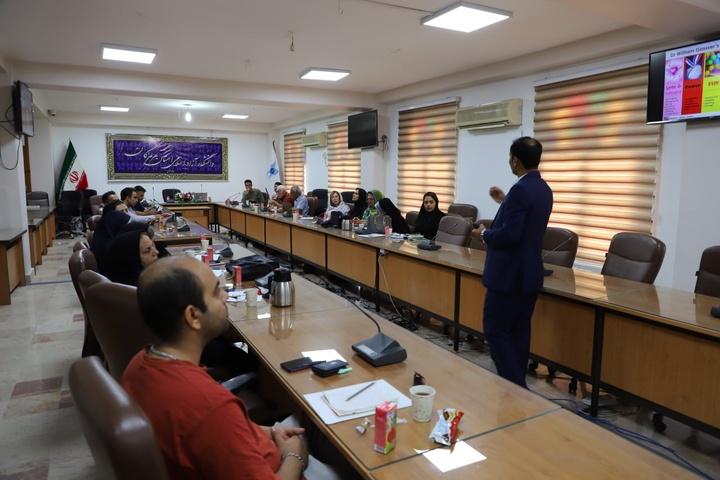 سمینار آموزشی «توانمندسازی و بازآموزی در مسیر توسعه پایدار» در بندرعباس برگزار شد