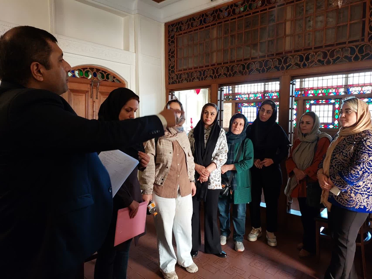 برگزاری دوره آموزشی تخصصی خانه‌داری برای مدیران مراکز اقامتی قزوین در هتل سنتی بهروزی