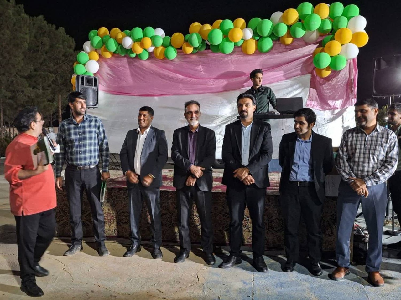 جشنواره غذاهای بومی بهاباد برگزار شد