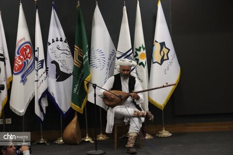 آیین نکوداشت فعالان وپیشکسوتان حوزه گردشگری در روز جهانی جهانگردی خراسان رضوی