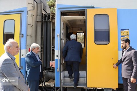 نخستین قطار گردشگری سرخس ویژه فعالان صنعت گردشگری خراسان رضوی