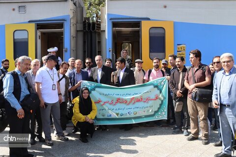 نخستین قطار گردشگری سرخس ویژه فعالان صنعت گردشگری خراسان رضوی