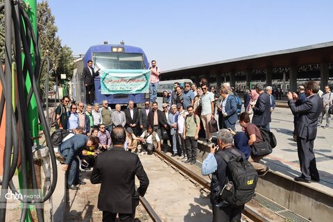 نخستین قطار گردشگری سرخس ویژه فعالان صنعت گردشگری خراسان رضوی