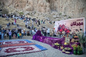 برگزاری آیین مهرگان در محوطه جهانی بیستون