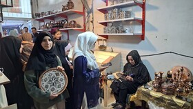 تور آشناسازی دانشجویان  خارجی از کارگاه مس و چاقوی زنجان