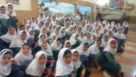 بازدید دانش‌آموزان زنجانی از موزه تاریخ طبیعی زنجان همزمان با هفته گردشگری