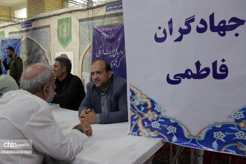 برگزاری میز خدمت نماز جمعه قم با حضور مسئولان میراث فرهنگی قم