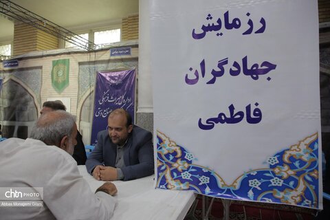 برگزاری میز خدمت نماز جمعه قم با حضور مسئولان میراث فرهنگی قم