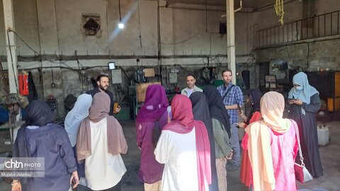 بازدید دانشجویان خارجی از کارخانه‌های مس و چاقوی زنجان