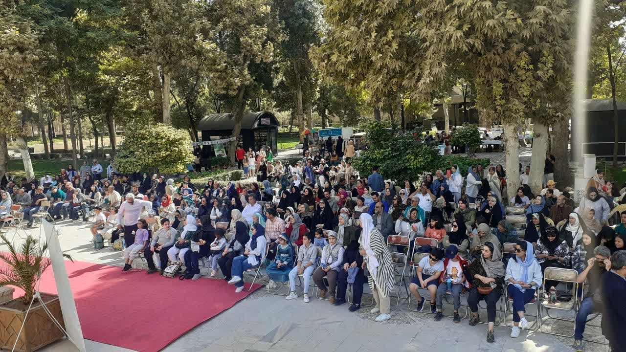 رویداد کودک، گردشگری و تحول پایدار در آرامگاه فردوسی برگزار شد