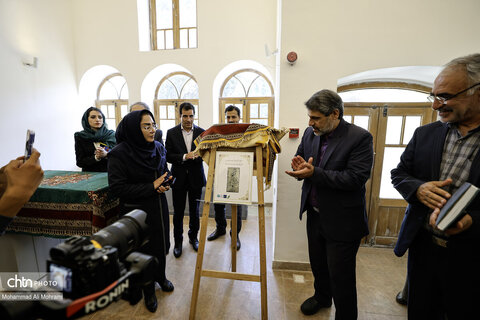 نمایشگاه تمبر سفر و حمل نقل در موزه هنرهای تزئینی کشور