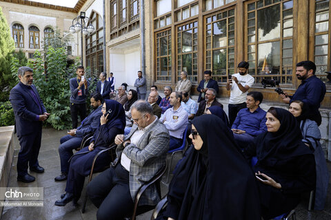 نمایشگاه تمبر سفر و حمل نقل در موزه هنرهای تزئینی کشور