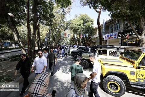 گردهمایی خودروهای کلاسیک در آخرین روز از هفته گردشگری اصفهان
