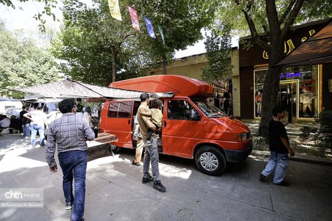 گردهمایی خودروهای کلاسیک در آخرین روز از هفته گردشگری اصفهان