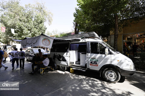 گردهمایی خودروهای کلاسیک در آخرین روز از هفته گردشگری اصفهان
