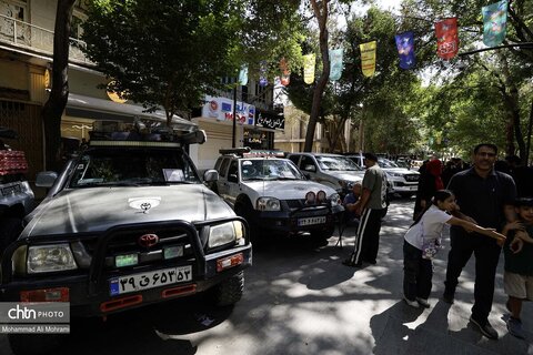گردهمایی خودروهای کلاسیک در آخرین روز از هفته گردشگری اصفهان