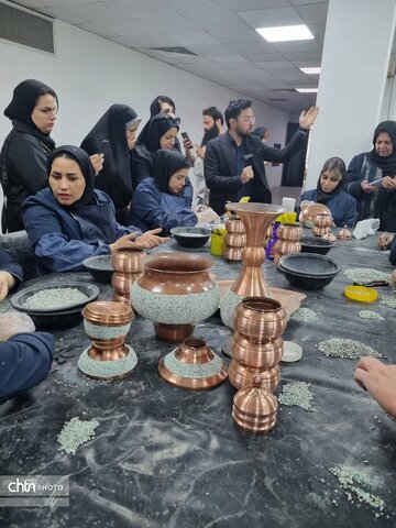 بازدید تخصصی روسا و کارشناسان صنایع‌دستی یزد از کارگاه‌های اصفهان