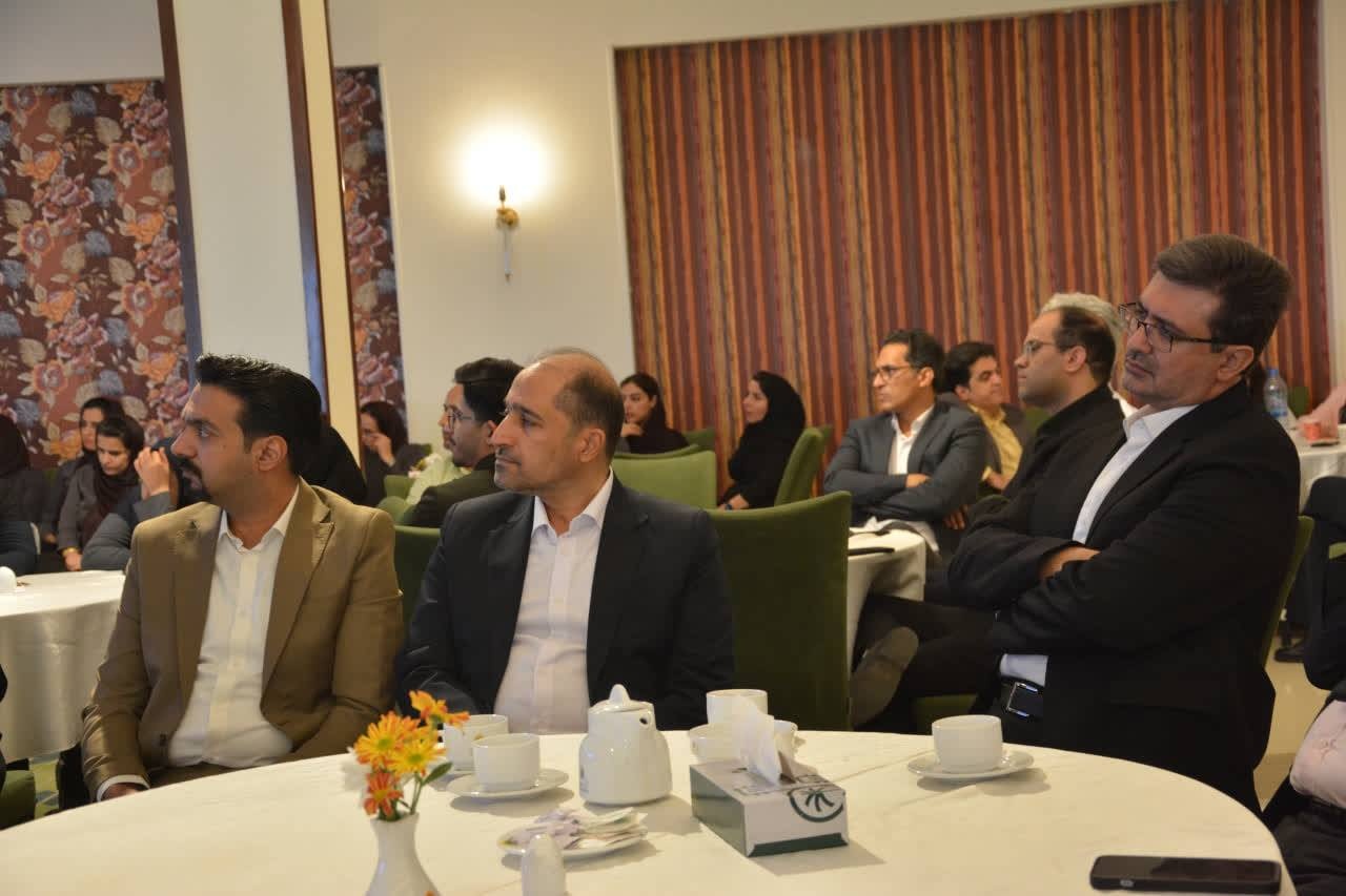 بررسی راهکارهای تقویت همکاری میان میراث‌فرهنگی و واحدهای کارآفرین یزد