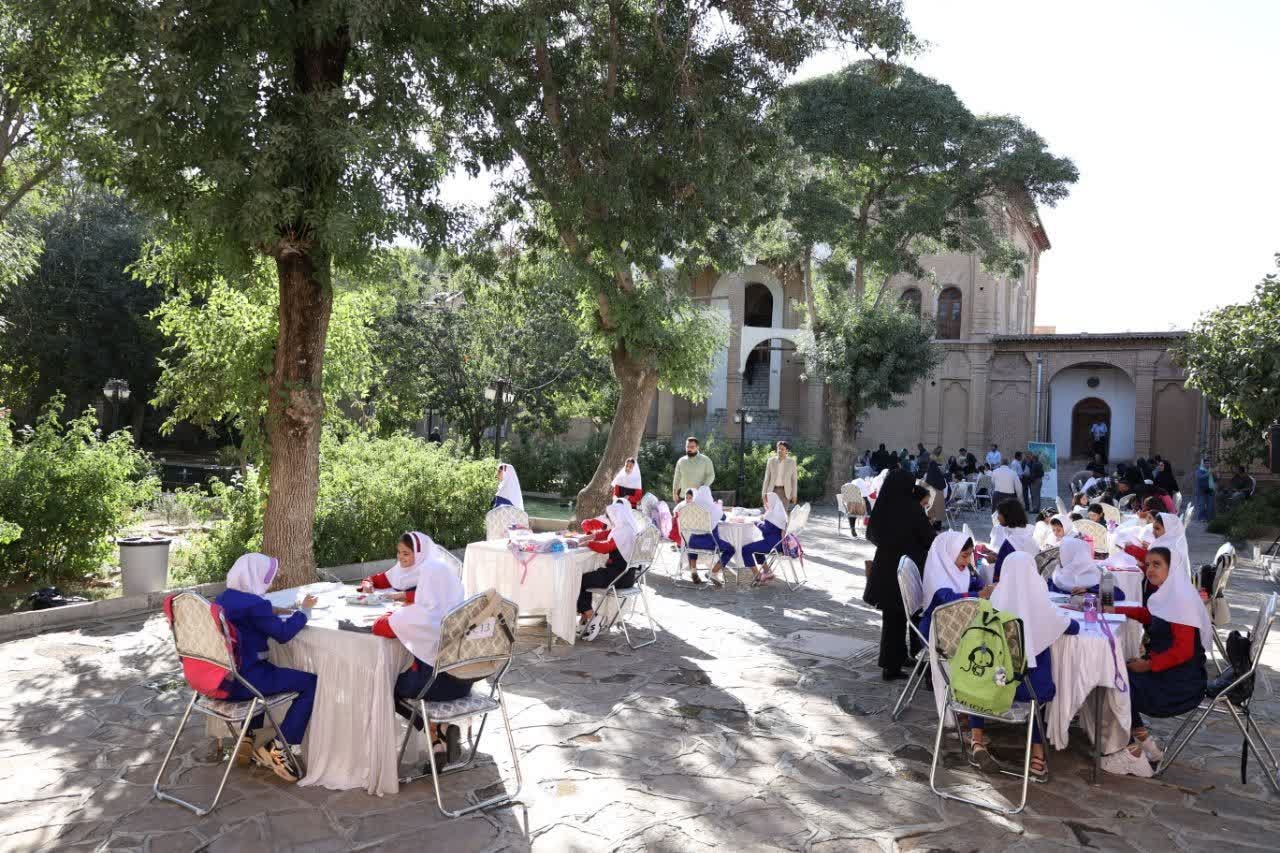 هفته گردشگری، فرصتی برای هم‌افزایی مردم و نهادها در مسیر توسعه کردستان