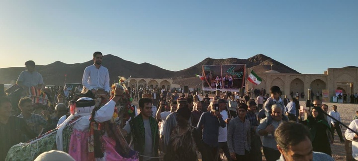 برگزاری جشن بزرگ هفته گردشگری در اقامتگاه بوم‌گردی رباط خوشاب