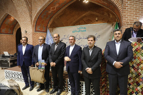 آیین گرامیداشت هفته گردشگری در اردبیل برگزار شد