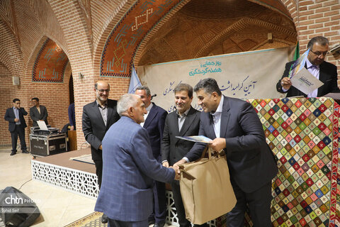 آیین گرامیداشت هفته گردشگری در اردبیل برگزار شد